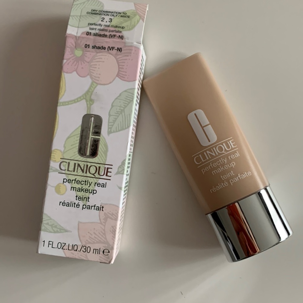 NEW Clinique foundation 01